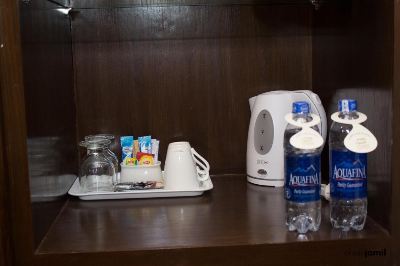 ชาเลต์อิสลามาบัด Bed & Breakfast ภายนอก รูปภาพ